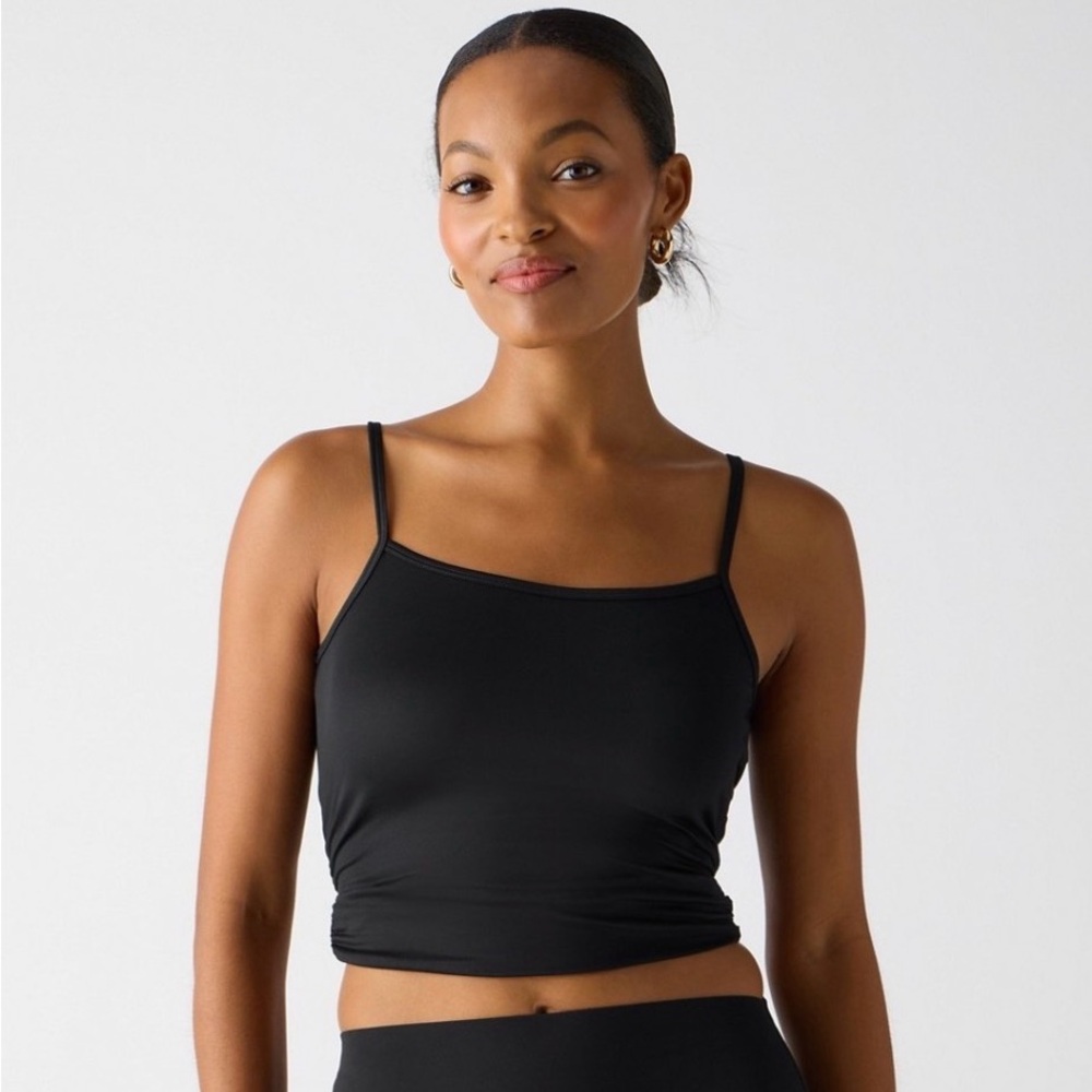 Fabletics Whisper Crossover Tank

(71)


CHANGE MODEL